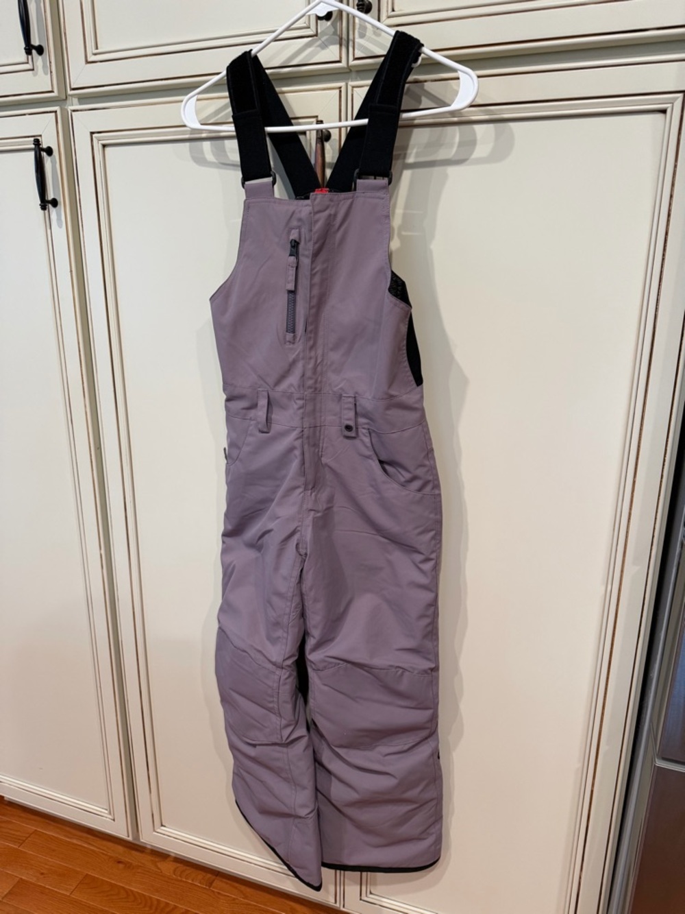 686 Kids Snow Bibs in Dusty Lavender with Black Straps
